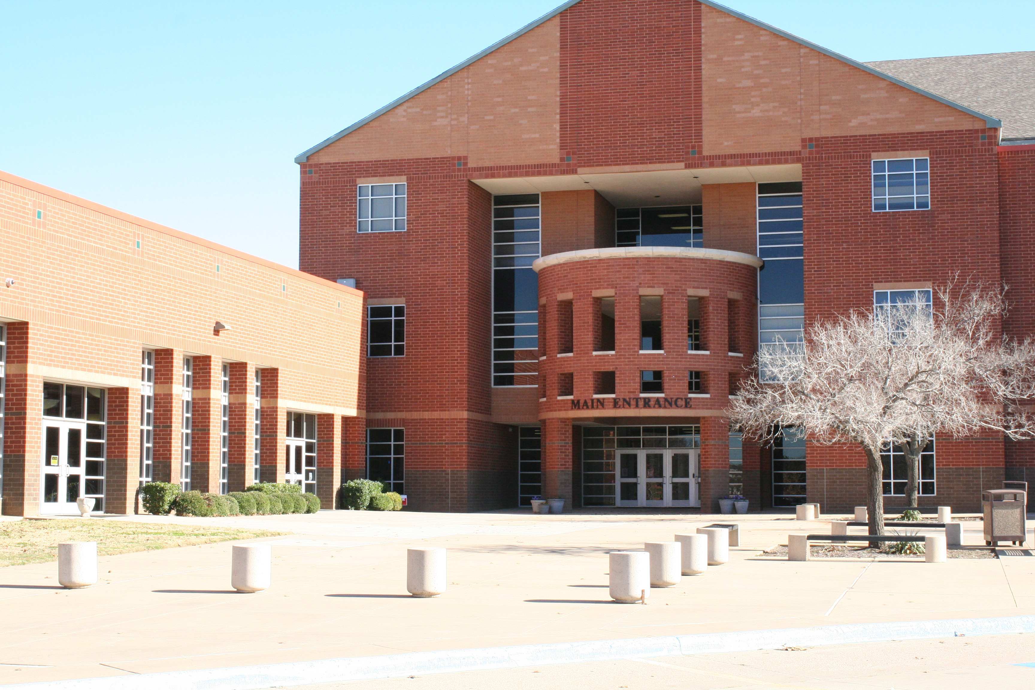 Colleyville Heritage High School Class Rings, Yearbooks and